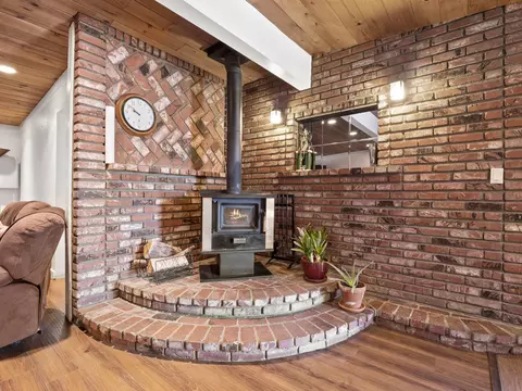 44615 E 3rd St, Lancaster, CA 93535 photo 9