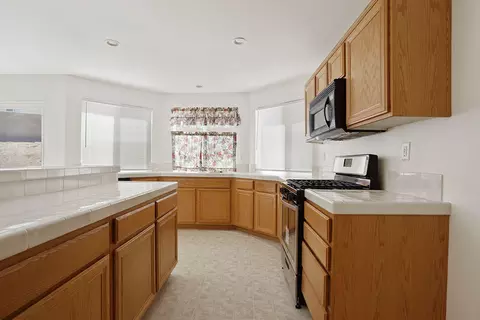3250 Ryans Pl, Lancaster, CA 93536 photo 8