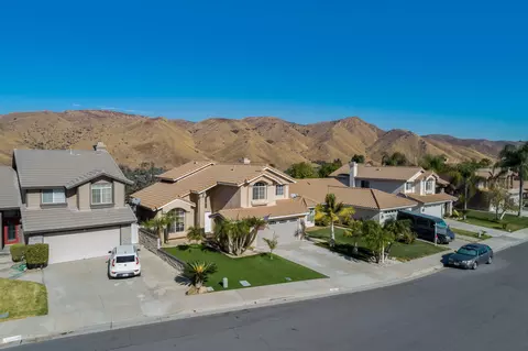 13032 Broken Bit Cir, Corona, CA 92883 photo 18