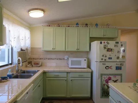 4753 Sunbow Ave, Rosamond, CA 93560 photo 9