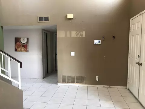 603 Martha Ct, Lancaster, CA 93535 photo 2