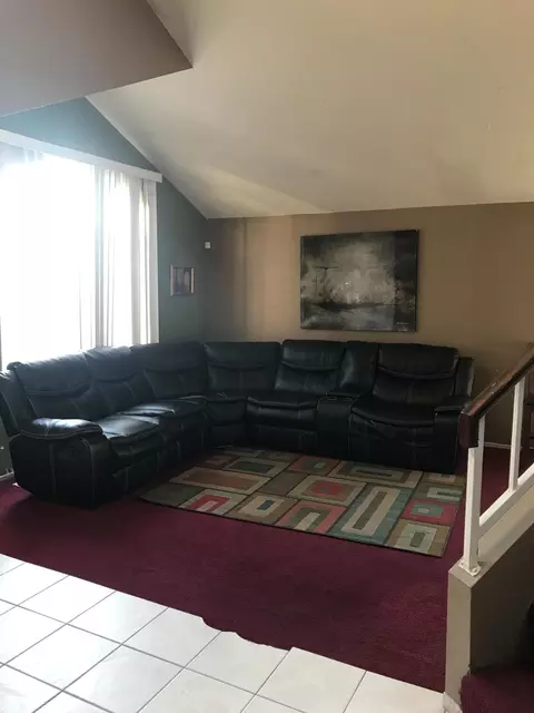 603 Martha Ct, Lancaster, CA 93535 photo 4