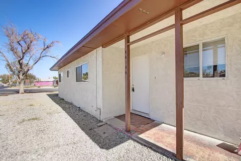 44144 E 3rd St, Lancaster, CA 93535 photo 2