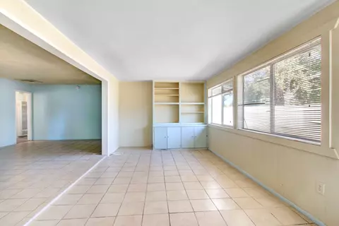 44144 E 3rd St, Lancaster, CA 93535 photo 3
