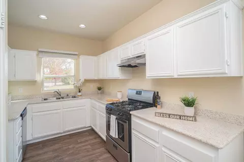 44047 Parkview Ln, Lancaster, CA 93535 photo 7