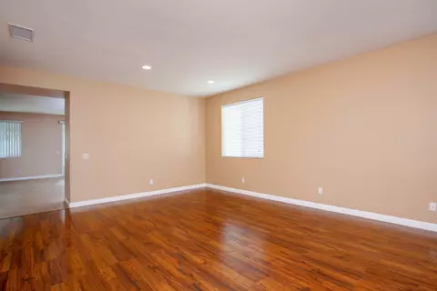 6310 Starview Dr, Lancaster, CA 93536 photo 4