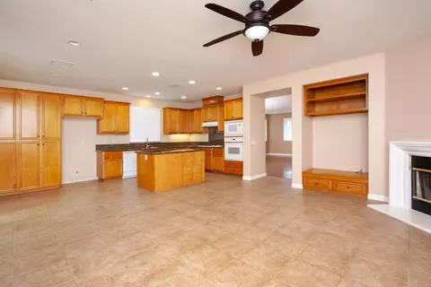 6310 Starview Dr, Lancaster, CA 93536 photo 10