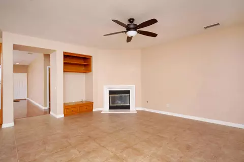 6310 Starview Dr, Lancaster, CA 93536 photo 9