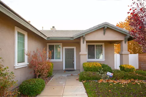 6310 Starview Dr, Lancaster, CA 93536 photo 3