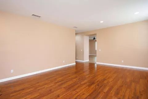 6310 Starview Dr, Lancaster, CA 93536 photo 5