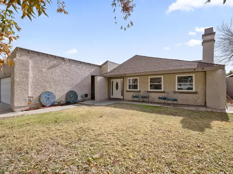 3010 Limewood Ln, Lancaster, CA 93536 photo 2