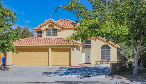 1841 E Norberry St, Lancaster, CA 93535 photo 2