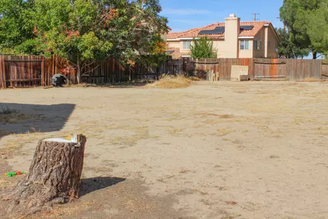 1841 E Norberry St, Lancaster, CA 93535 photo 88