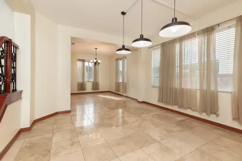 4304 Edam St, Lancaster, CA 93536 photo 4