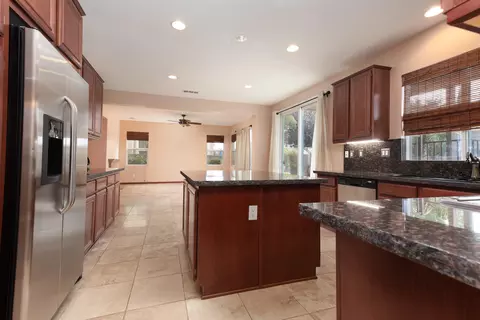 4304 Edam St, Lancaster, CA 93536 photo 10