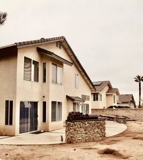 36602 30th St E, Palmdale, CA 93550 photo 3