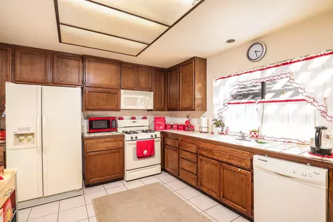 44601 E 13th St, Lancaster, CA 93535 photo 17