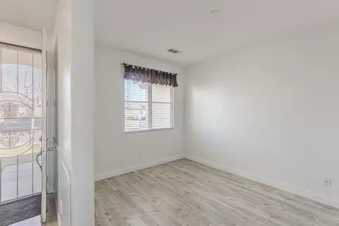 42937 Carpenter Dr, Lancaster, CA 93535 photo 9