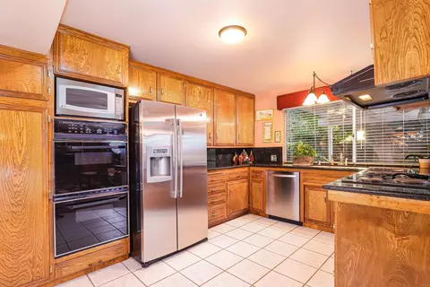 44015 Fenner Ave, Lancaster, CA 93536 photo 10