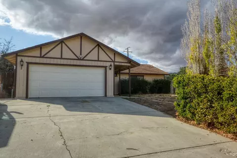 21191 Santa Barbara Dr, Tehachapi, CA 93561 photo 1