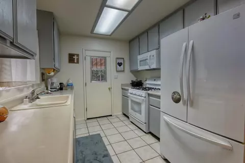 21191 Santa Barbara Dr, Tehachapi, CA 93561 photo 10