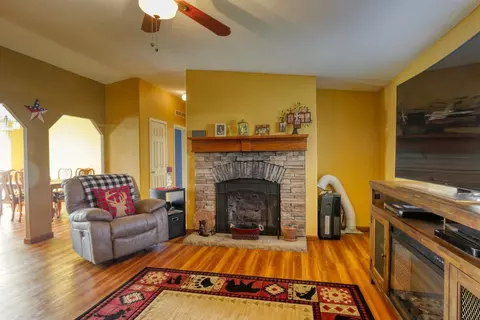 20592 Pegasus St, Tehachapi, CA 93561 photo 6