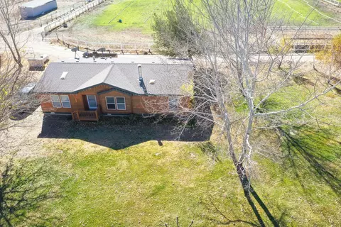 20592 Pegasus St, Tehachapi, CA 93561 photo 3