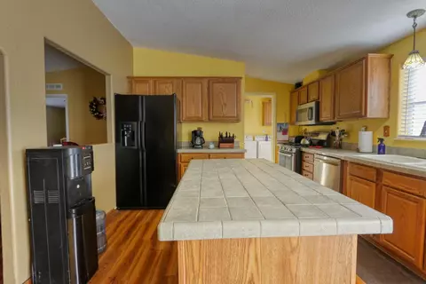 20592 Pegasus St, Tehachapi, CA 93561 photo 9