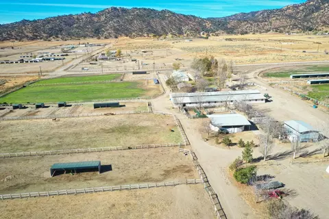 20592 Pegasus St, Tehachapi, CA 93561 photo 57