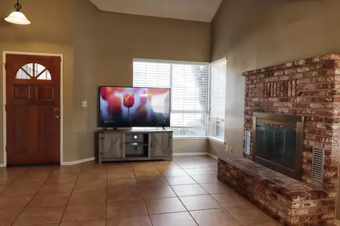 434 Sherwood Pl, Tehachapi, CA 93561 photo 6