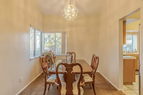 44042 E 12th St, Lancaster, CA 93535 photo 8