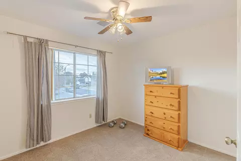 44042 E 12th St, Lancaster, CA 93535 photo 24