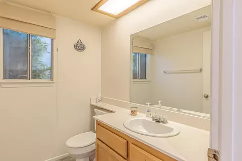 44042 E 12th St, Lancaster, CA 93535 photo 16