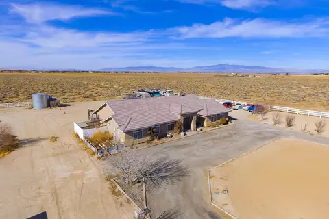 7010 E4 Ave W, Lancaster, CA 93536 photo 39