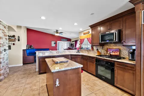7010 E4 Ave W, Lancaster, CA 93536 photo 10