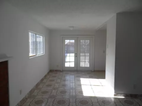 44309 W 23rd St, Lancaster, CA 93536 photo 2