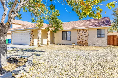 37912 33rd Pl E, Palmdale, CA 93550 photo 3