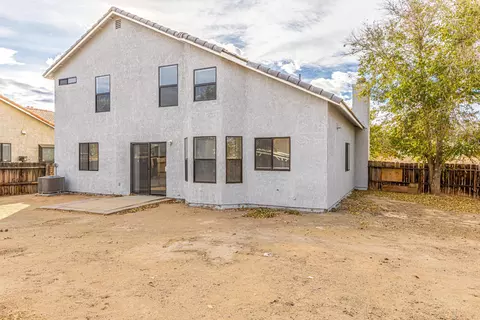 37934 33rd Pl E, Palmdale, CA 93550 photo 4