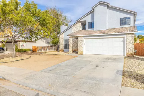 37934 33rd Pl E, Palmdale, CA 93550 photo 1