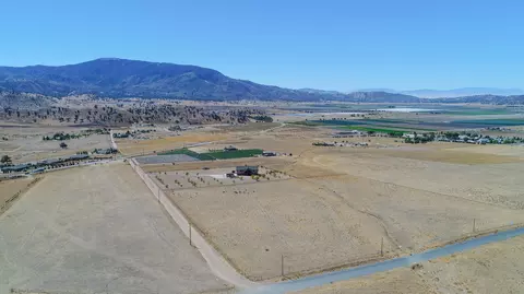 21837 Log Home Way, Tehachapi, CA 93561 photo 86
