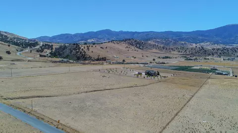 21837 Log Home Way, Tehachapi, CA 93561 photo 85