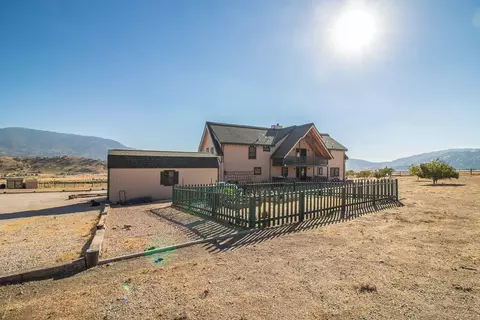 21837 Log Home Way, Tehachapi, CA 93561 photo 10
