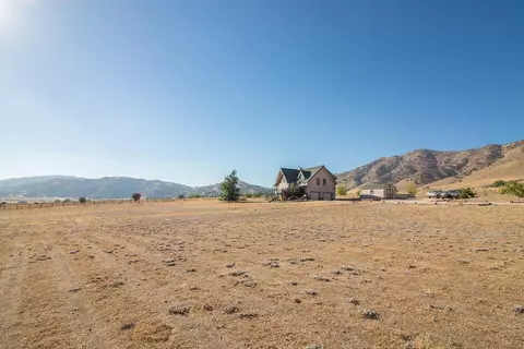 21837 Log Home Way, Tehachapi, CA 93561 photo 76