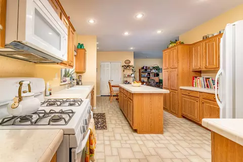 28711 Mimi Ln, Lancaster, CA 93536 photo 10
