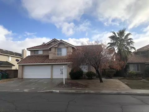 2044 E Oldfield St, Lancaster, CA 93535 photo 2