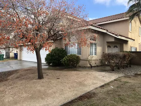 2044 E Oldfield St, Lancaster, CA 93535 photo 6