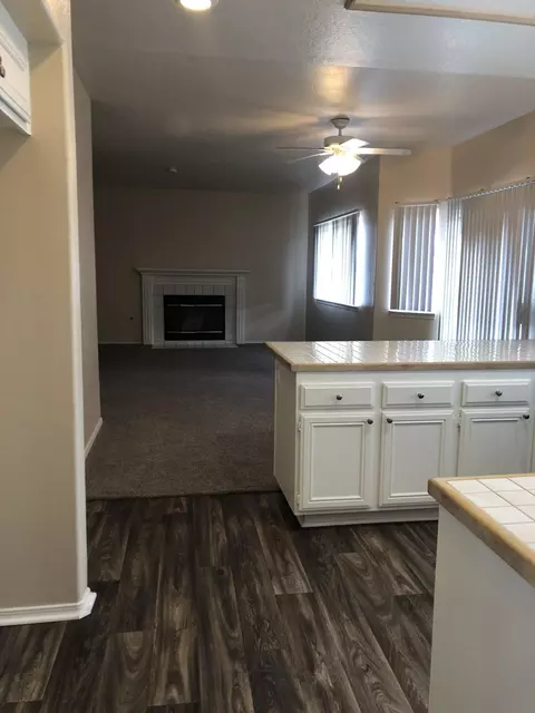 2044 E Oldfield St, Lancaster, CA 93535 photo 15