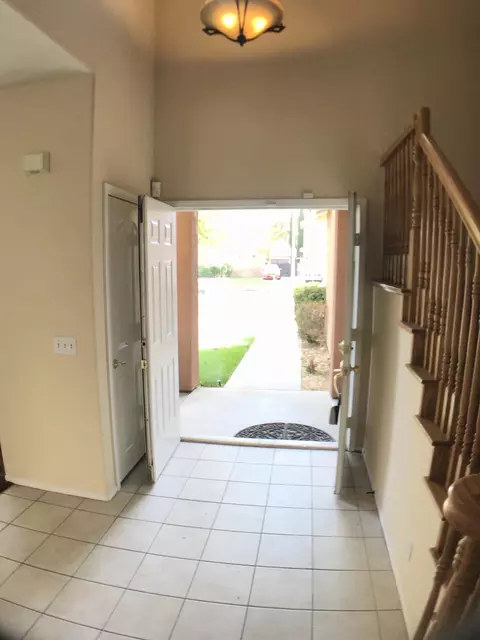 2769 Chaplin Dr, Lancaster, CA 93536 photo 2