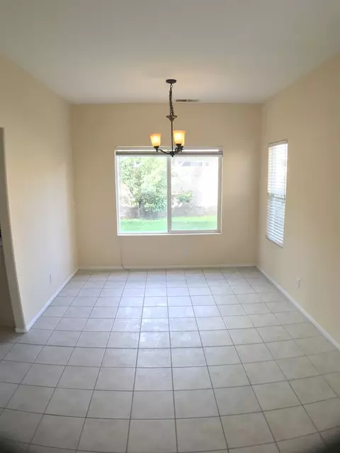 2769 Chaplin Dr, Lancaster, CA 93536 photo 9