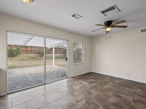 43040 Guyman Ave, Lancaster, CA 93536 photo 9